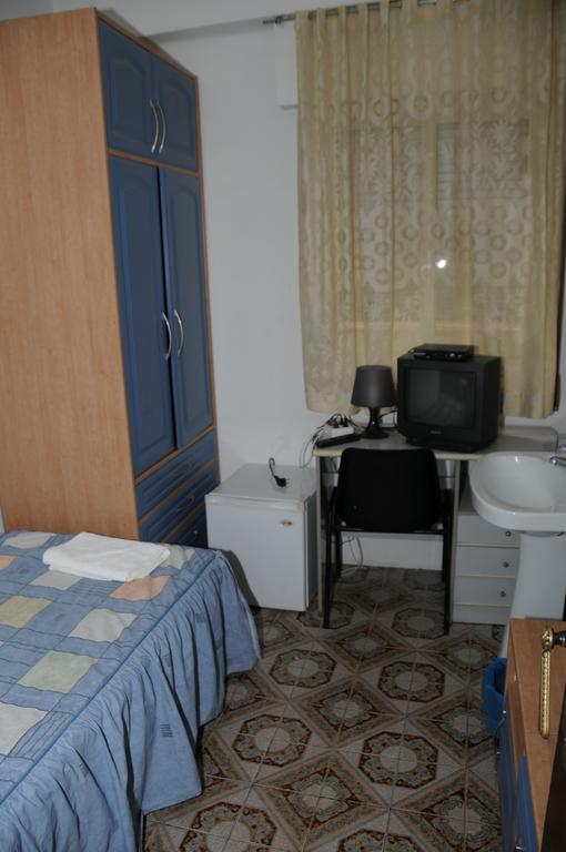 Pension Iglesias Zaragoza Exteriör bild